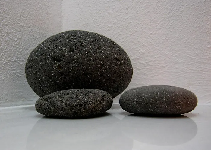 Gabbiano Traditional Cave Oia