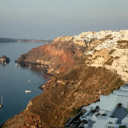 Gabbiano Traditional Cave *